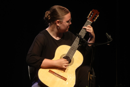 Koncert absolventov Glasbene šole Frana Gerbiča Cerknica 05 Foto Ljubo Vukelič